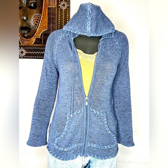 BCBGMaxAzria Jackets & Blazers - BCBG Max Azaria Blue Knit Zip Front Hoodie- Size Large
